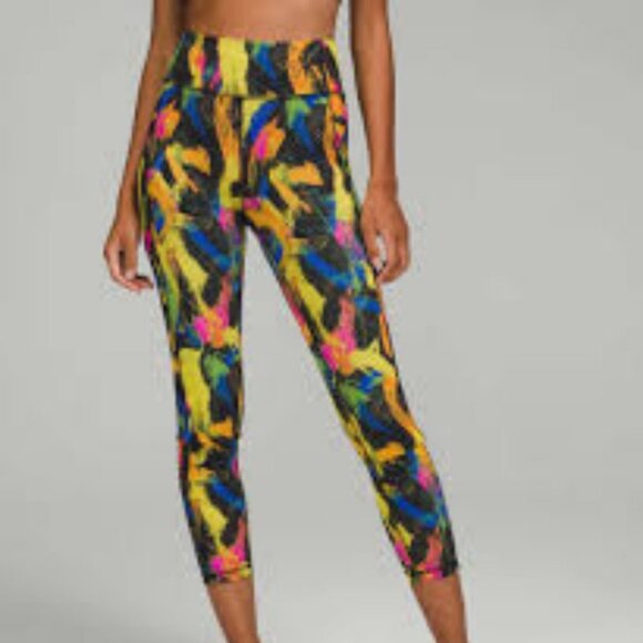 Lululemon Invigorate High-Rise Tight 25" Size 10 - Picture 3 of 15